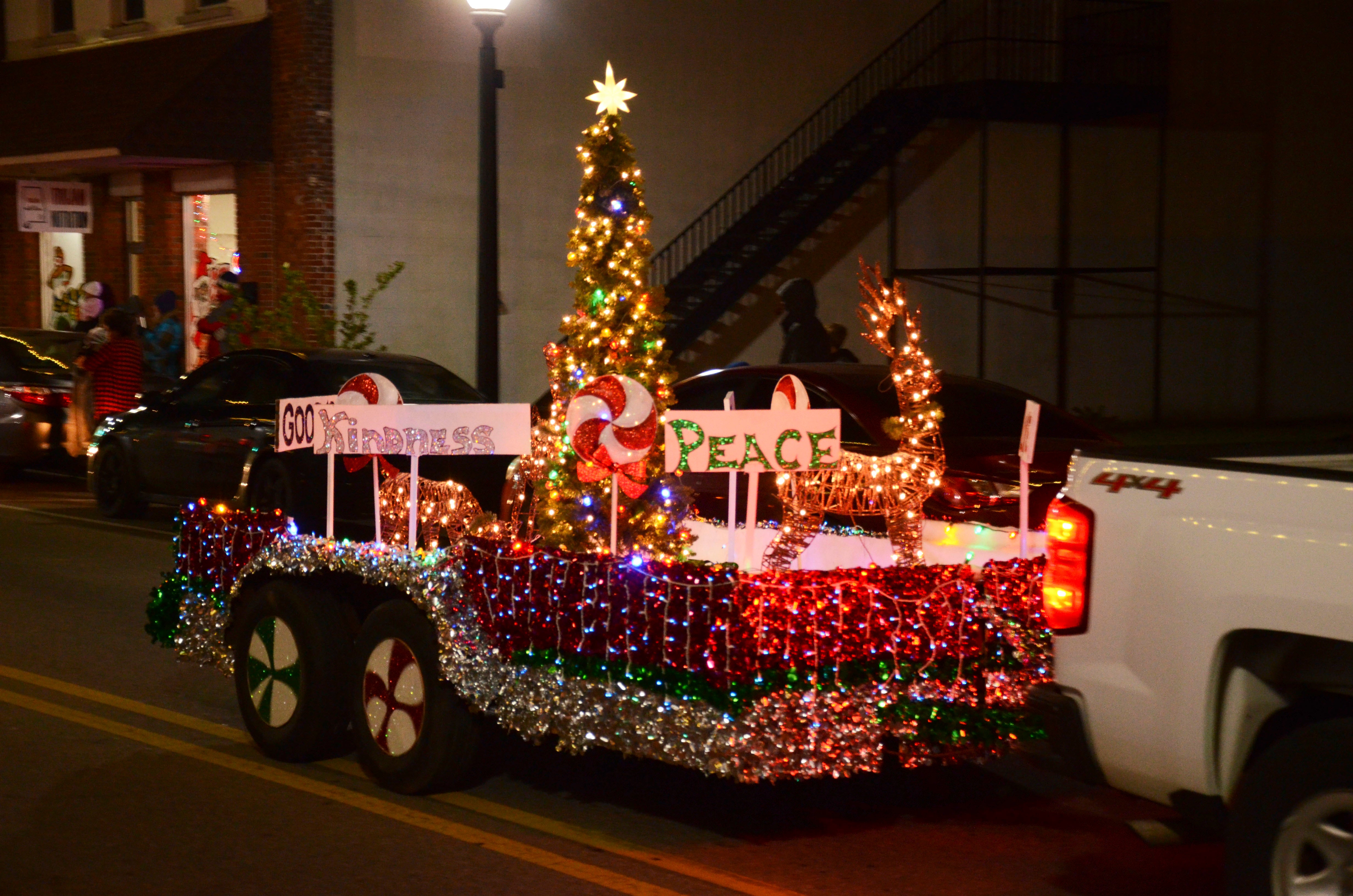 Photos Troy hosts annual Christmas Parade The Troy Messenger The