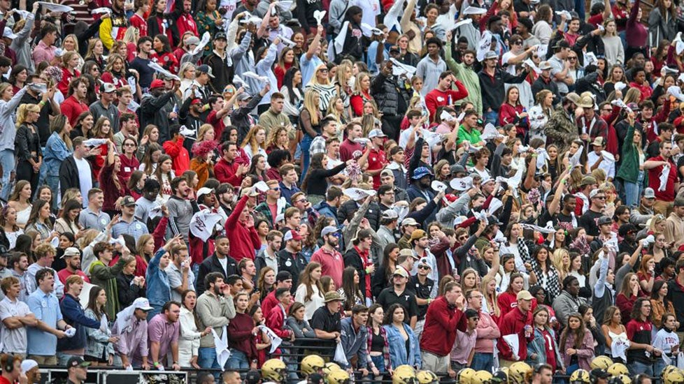 Troy Athletics Partners With Barnes And Noble The Troy Messenger The