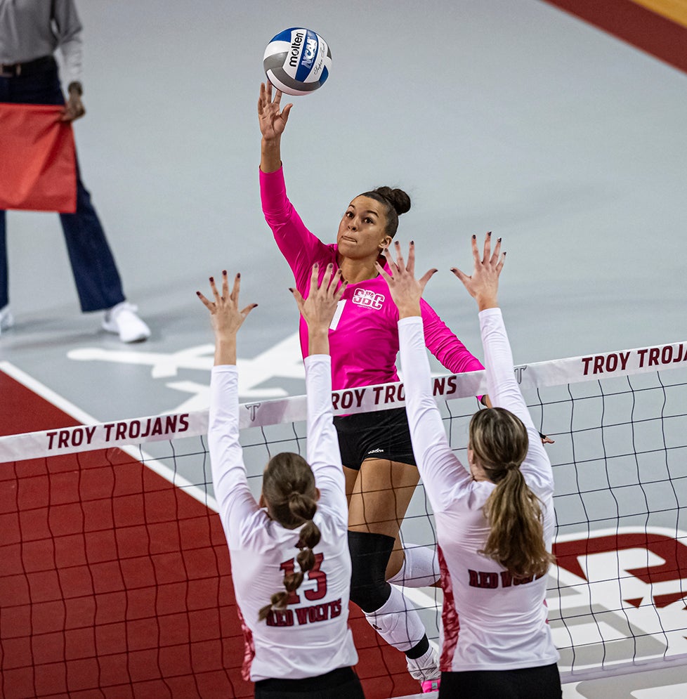 Troy Volleyball’s historic winning streak snapped by rival South ...